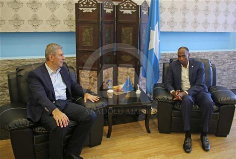 S­a­ğ­l­ı­k­ ­B­a­k­a­n­ı­ ­D­e­m­i­r­c­a­n­ ­S­o­m­a­l­i­­d­e­